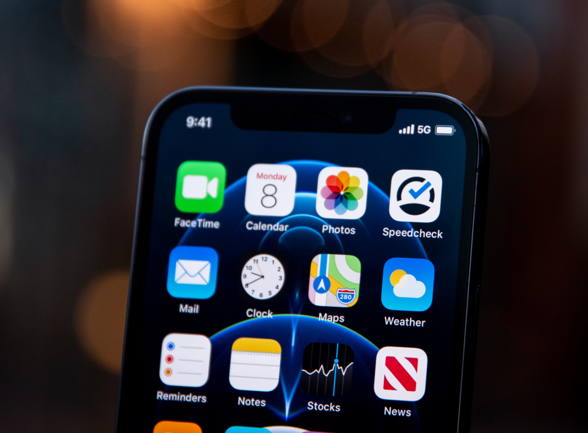 开平苹果手机维修分享为什么 iPhone 12 在冬季会自动关机 